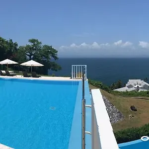 Vista Mare Ocean View Floor Condo, Aparthotel